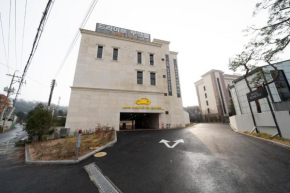 Lua Premium Drive-In Hotel